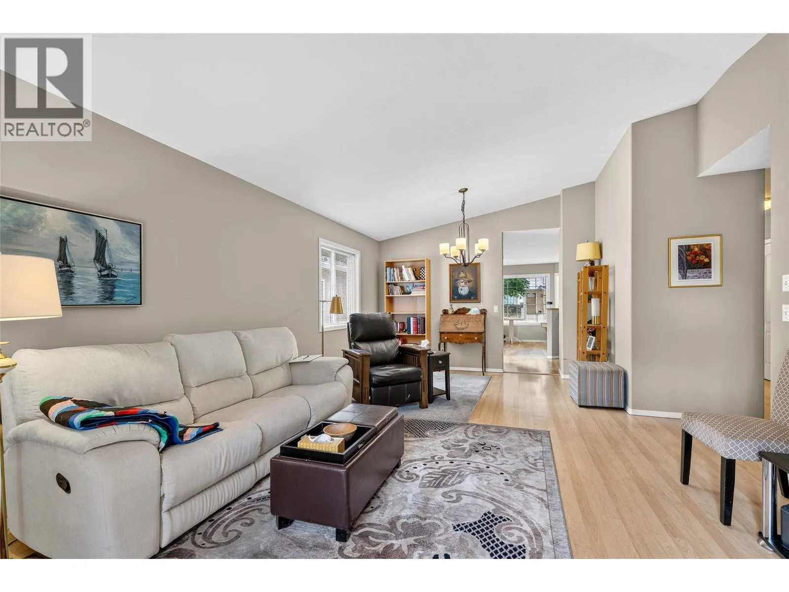 2210 LOUIE Drive Unit# 91