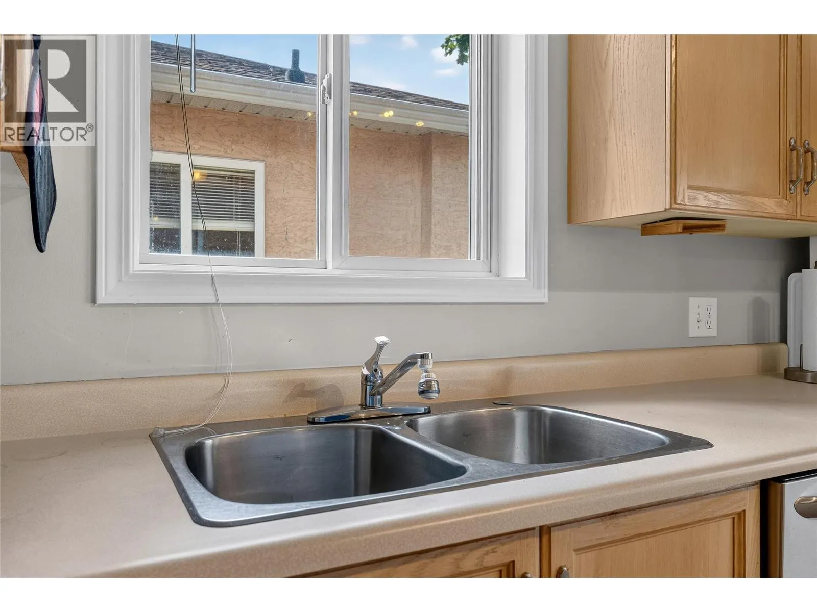 2210 LOUIE Drive Unit# 91