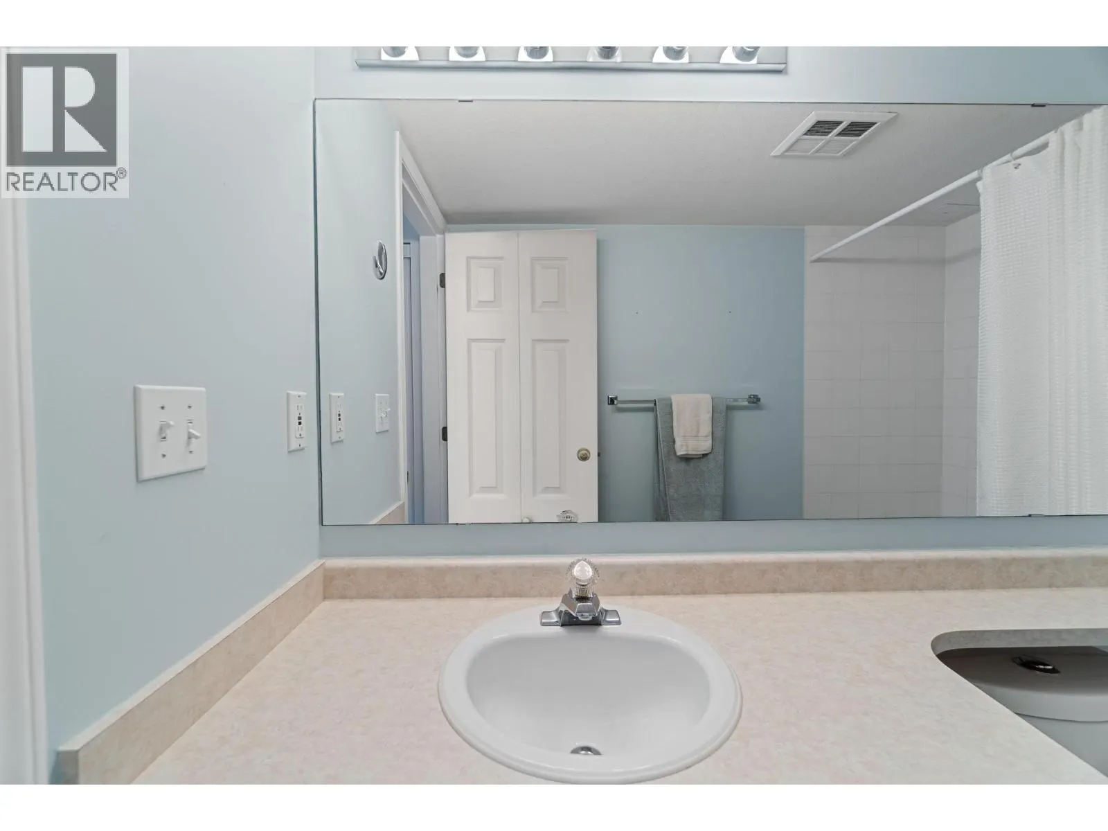 650 3 Street Unit# 207