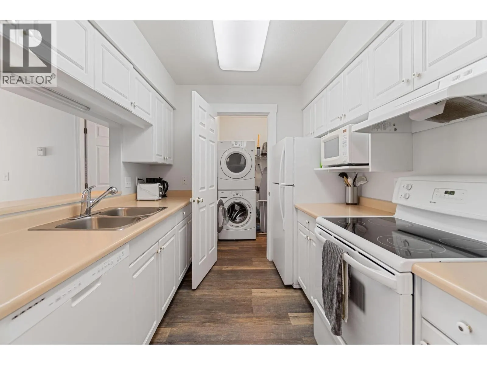 650 3 Street Unit# 207