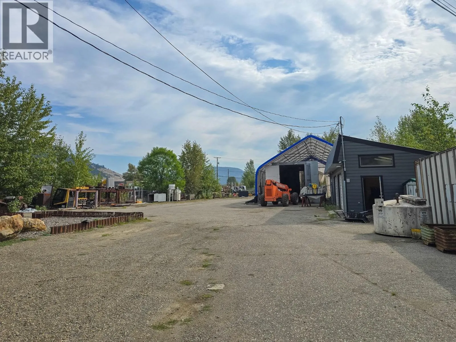 1660 Shuswap Avenue