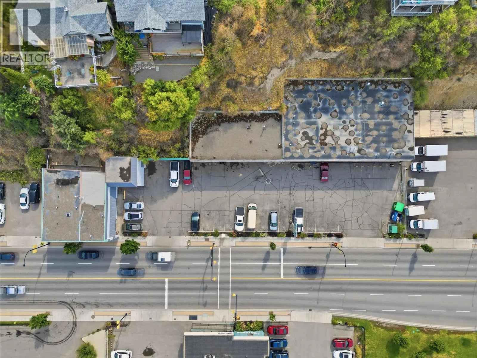 281 VICTORIA Street W