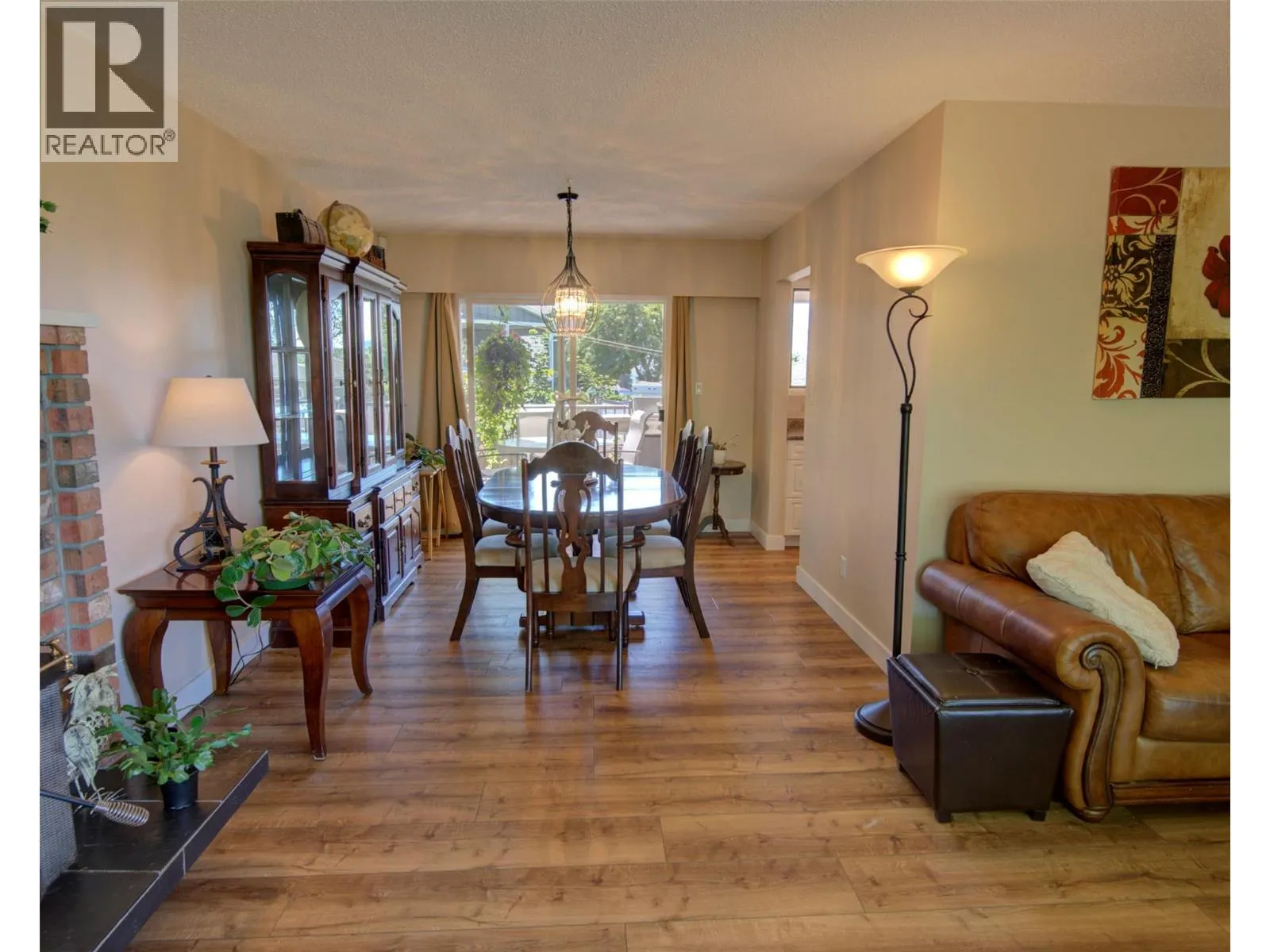 5894 Dedecker West Road
