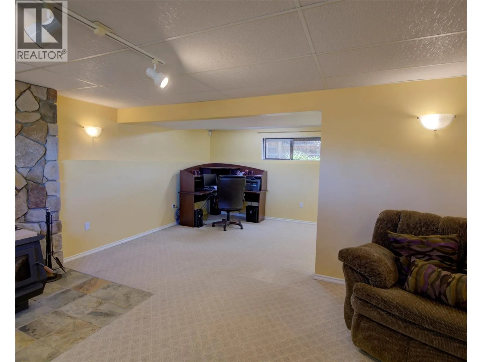 5894 Dedecker West Road