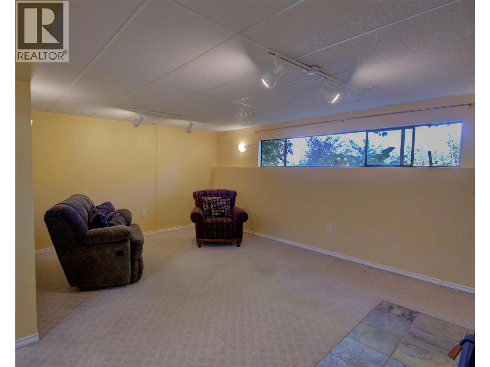 5894 Dedecker West Road