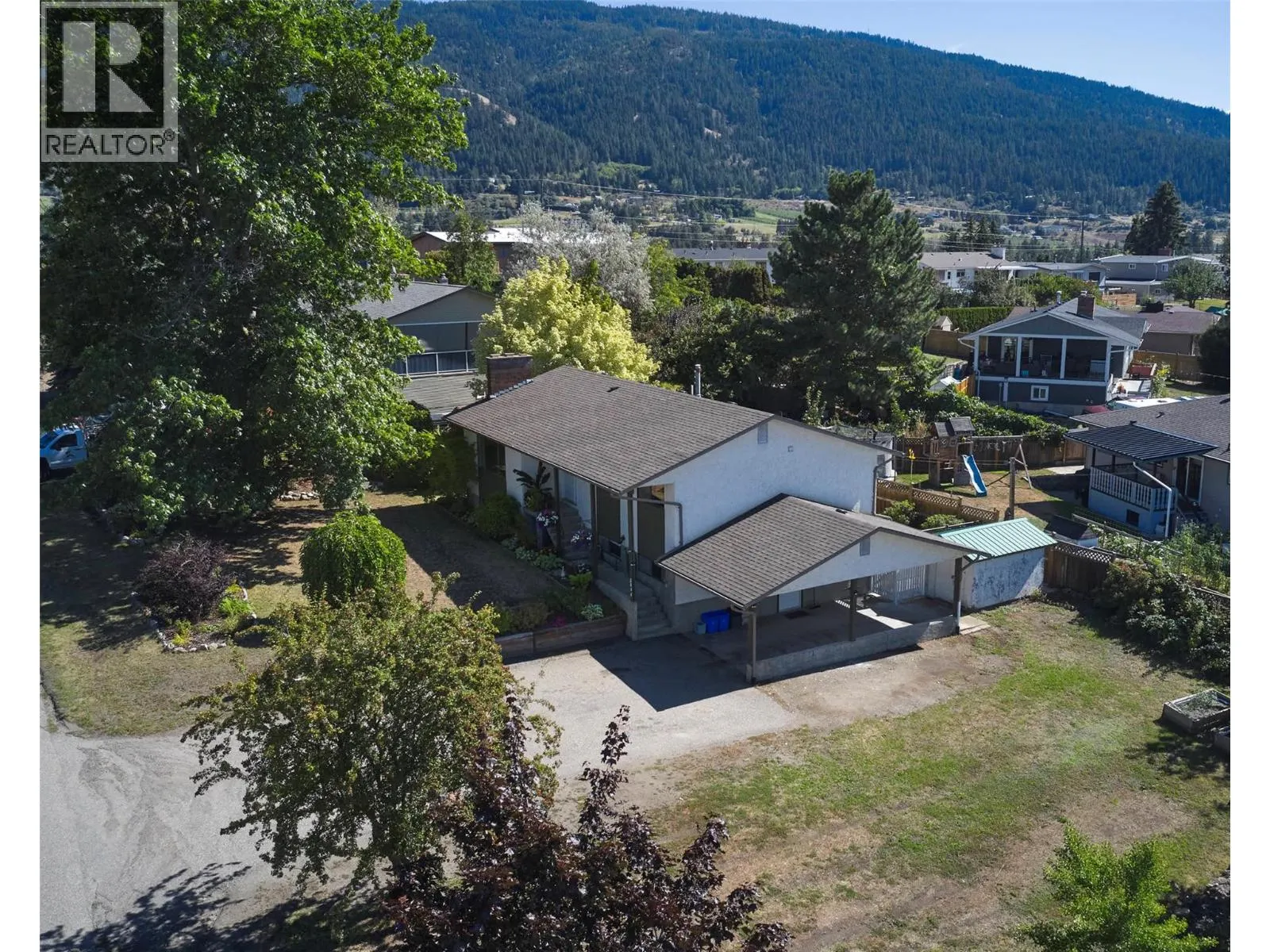 5894 Dedecker West Road