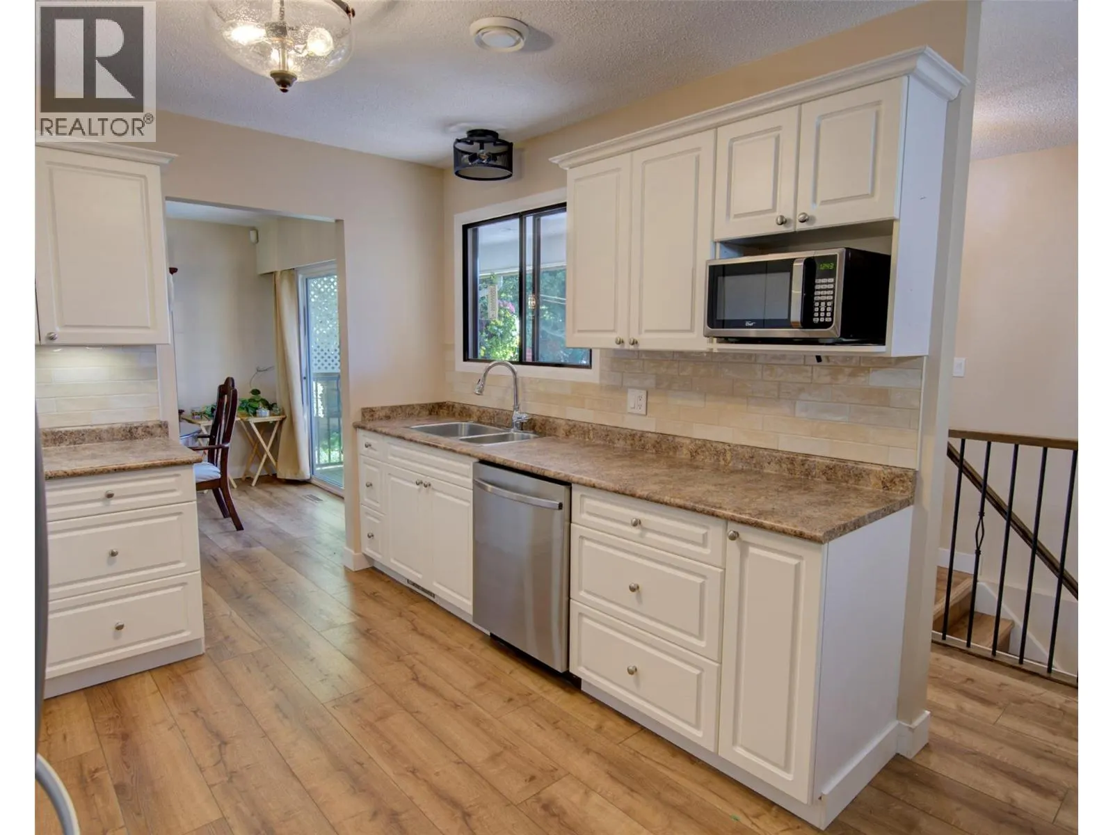 5894 Dedecker West Road