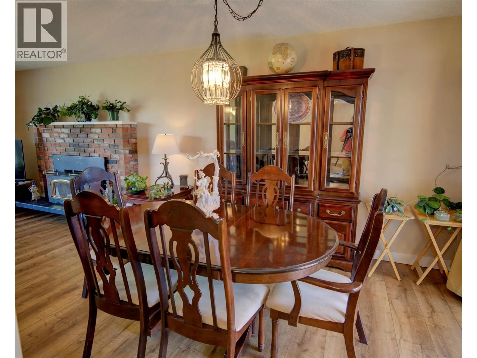 5894 Dedecker West Road