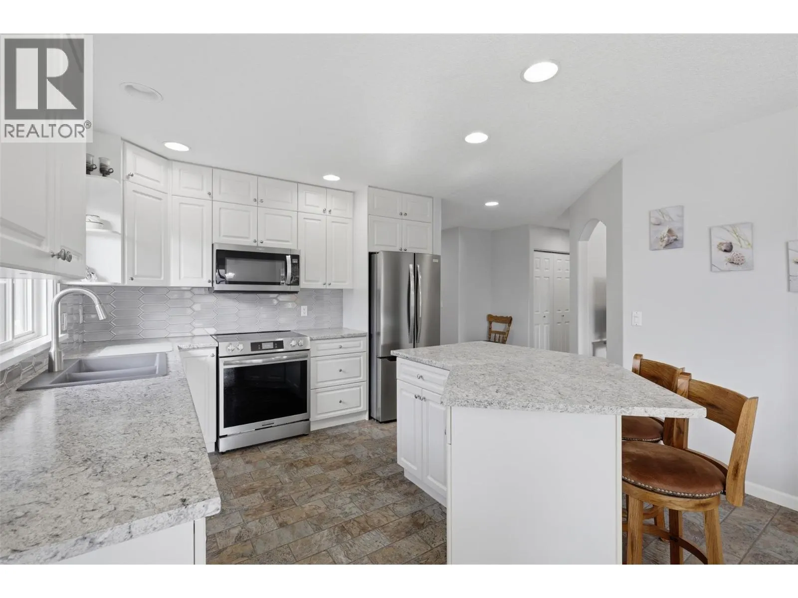 810 Anderson Terrace Unit# 7