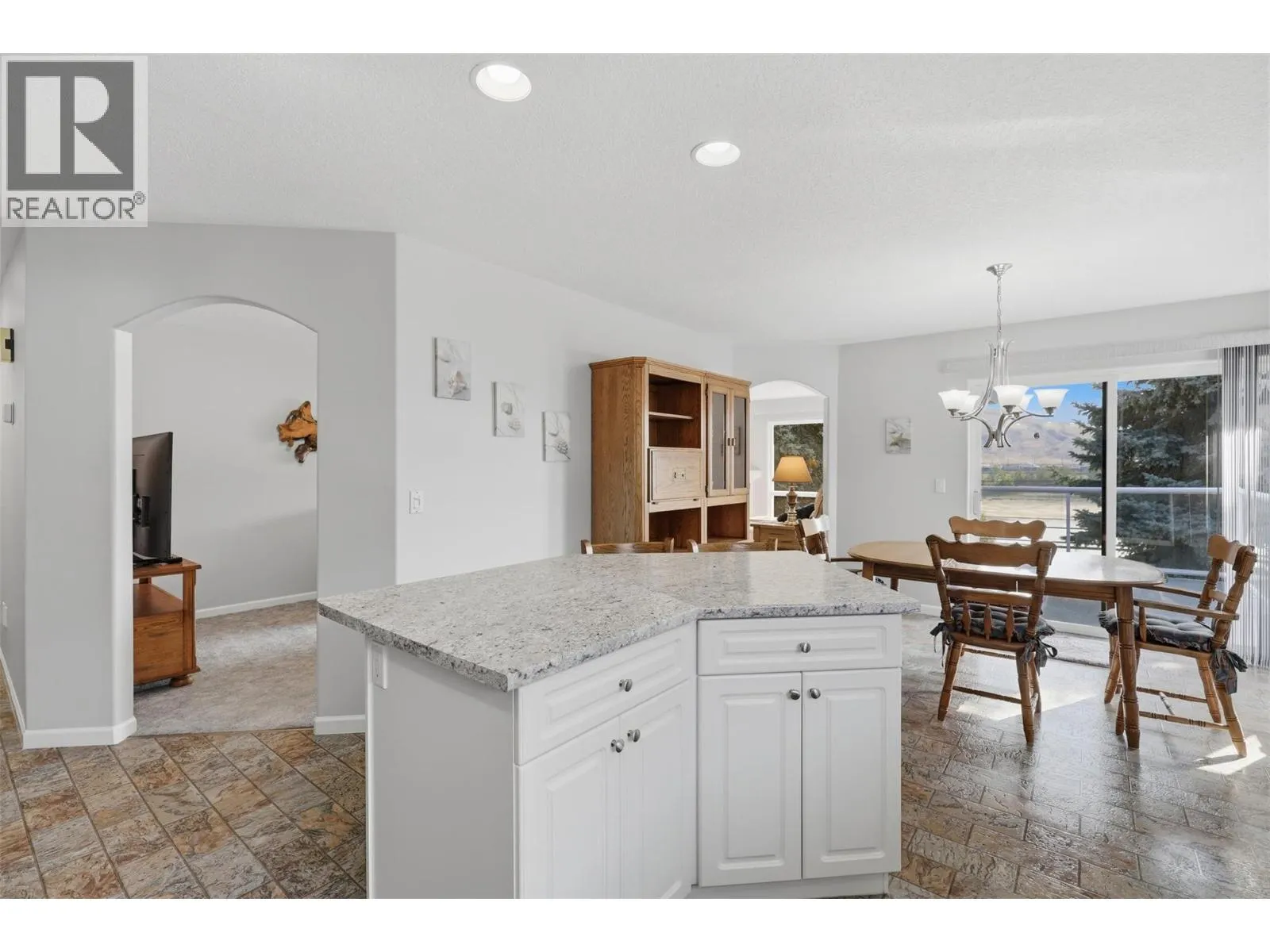 810 Anderson Terrace Unit# 7
