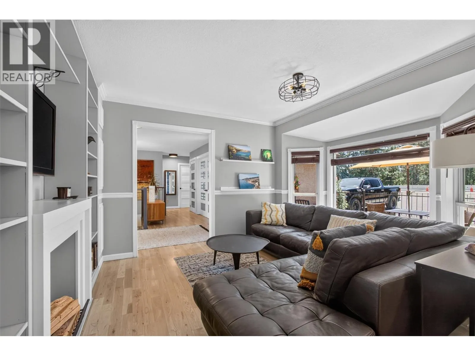 1863 Horizon Drive