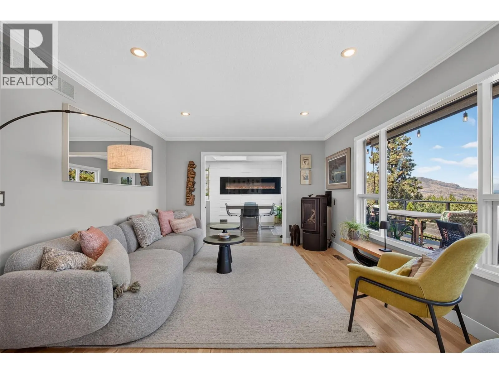 1863 Horizon Drive