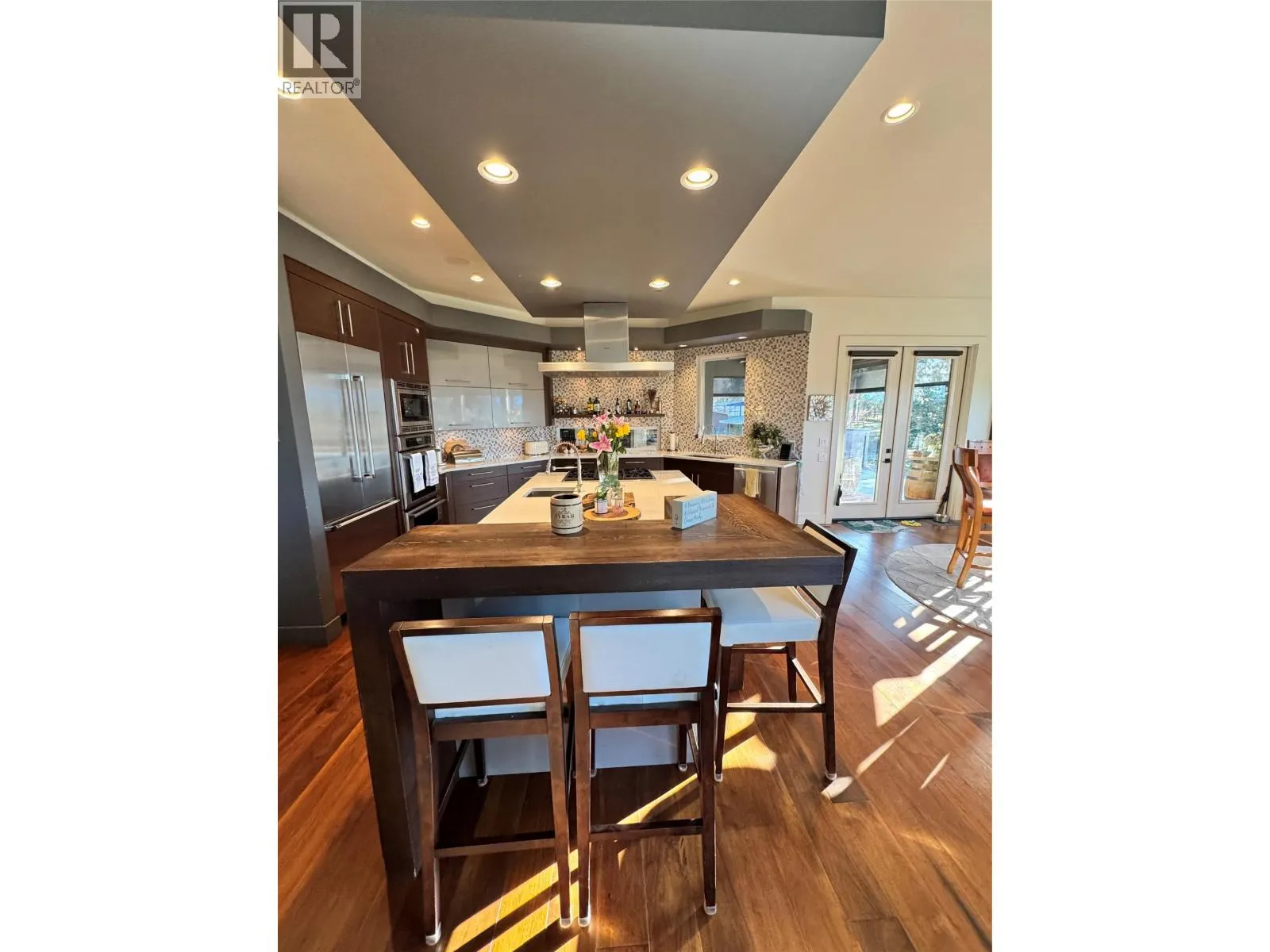 3990 Fairwinds Court