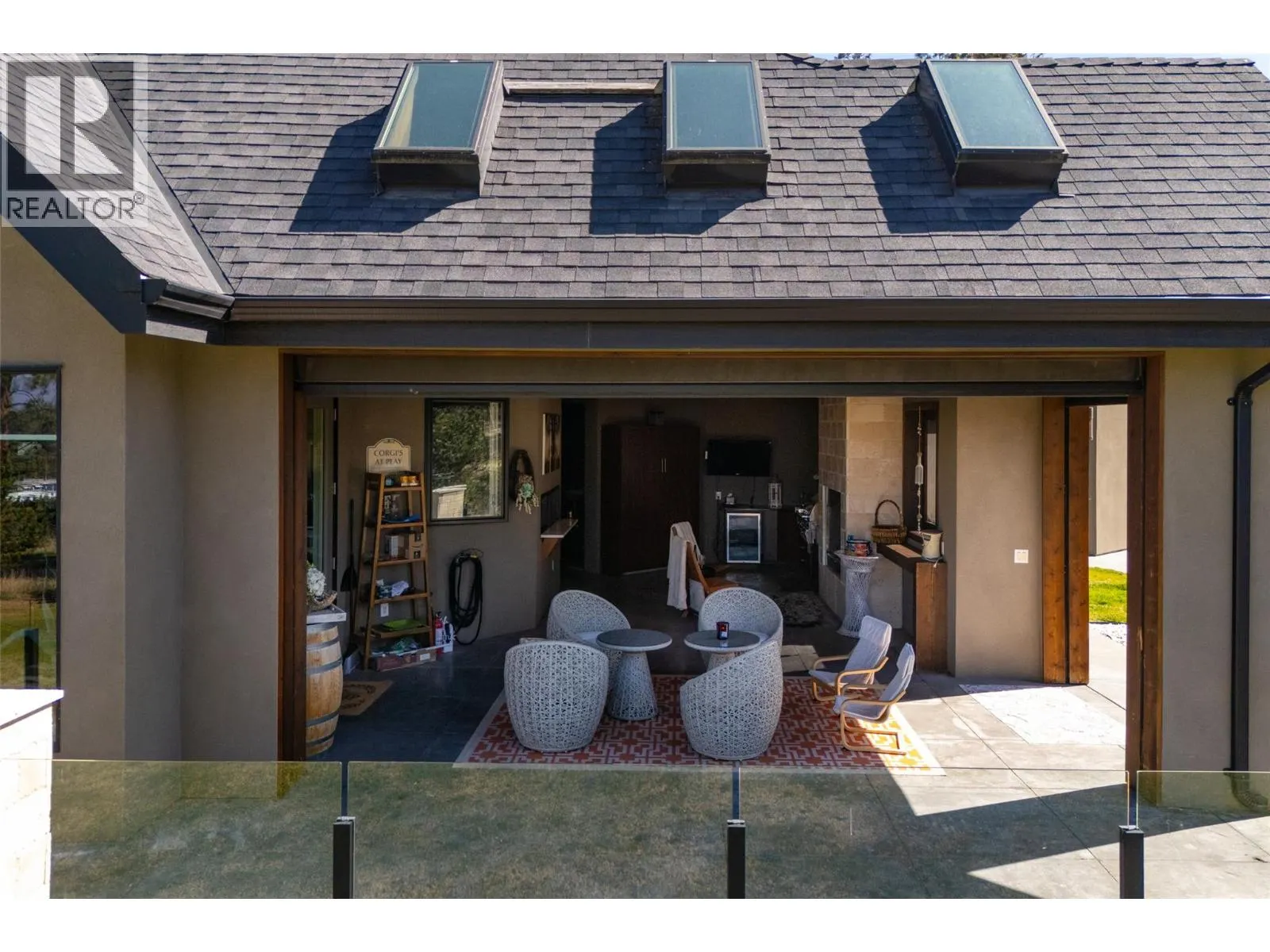 3990 Fairwinds Court