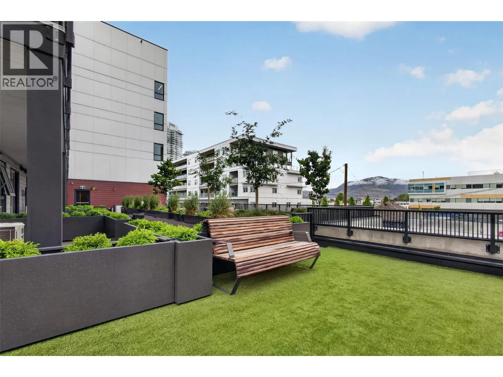 620 Coronation Avenue Unit# 211