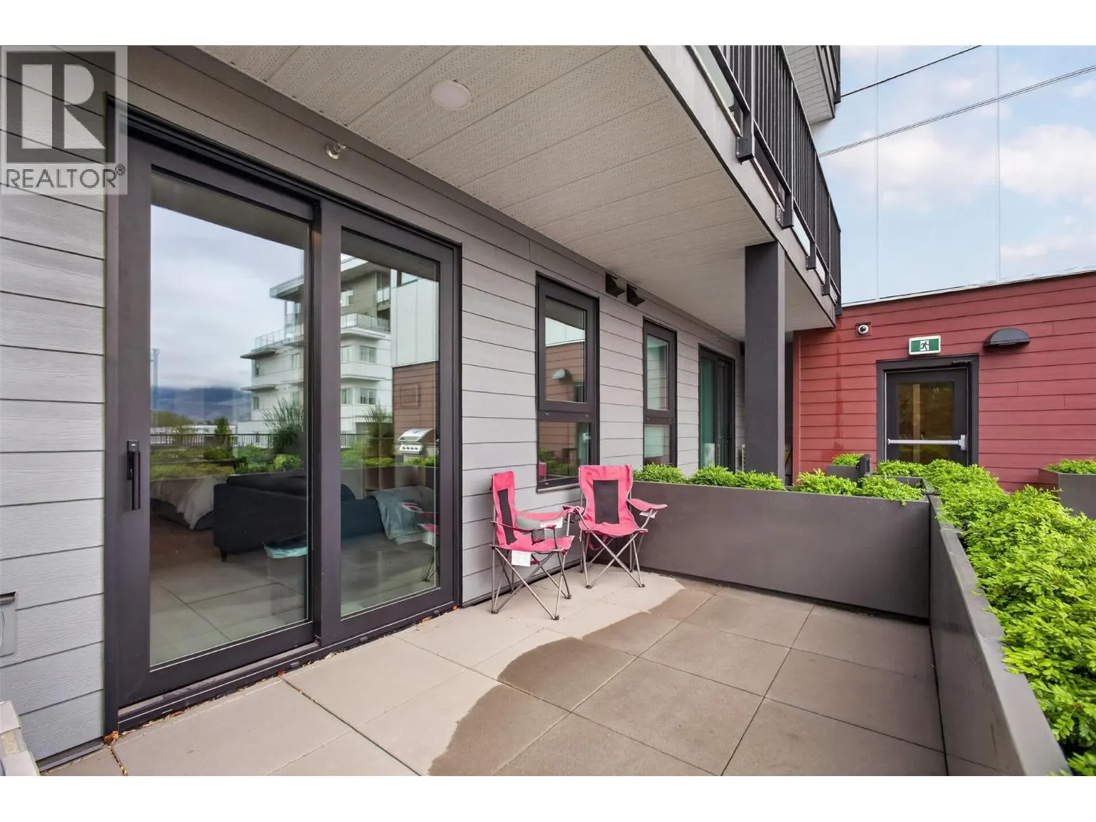 620 Coronation Avenue Unit# 211