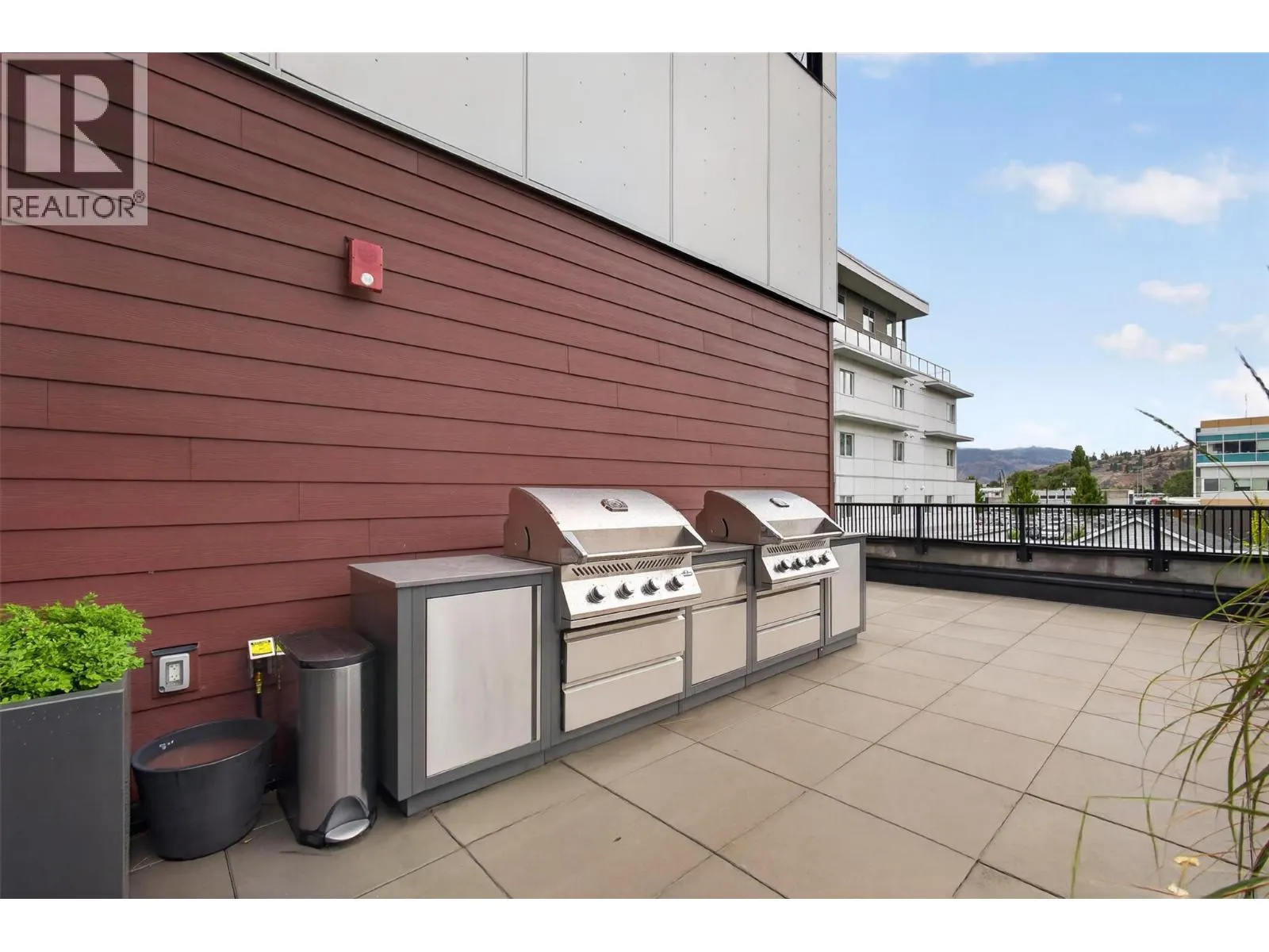 620 Coronation Avenue Unit# 211