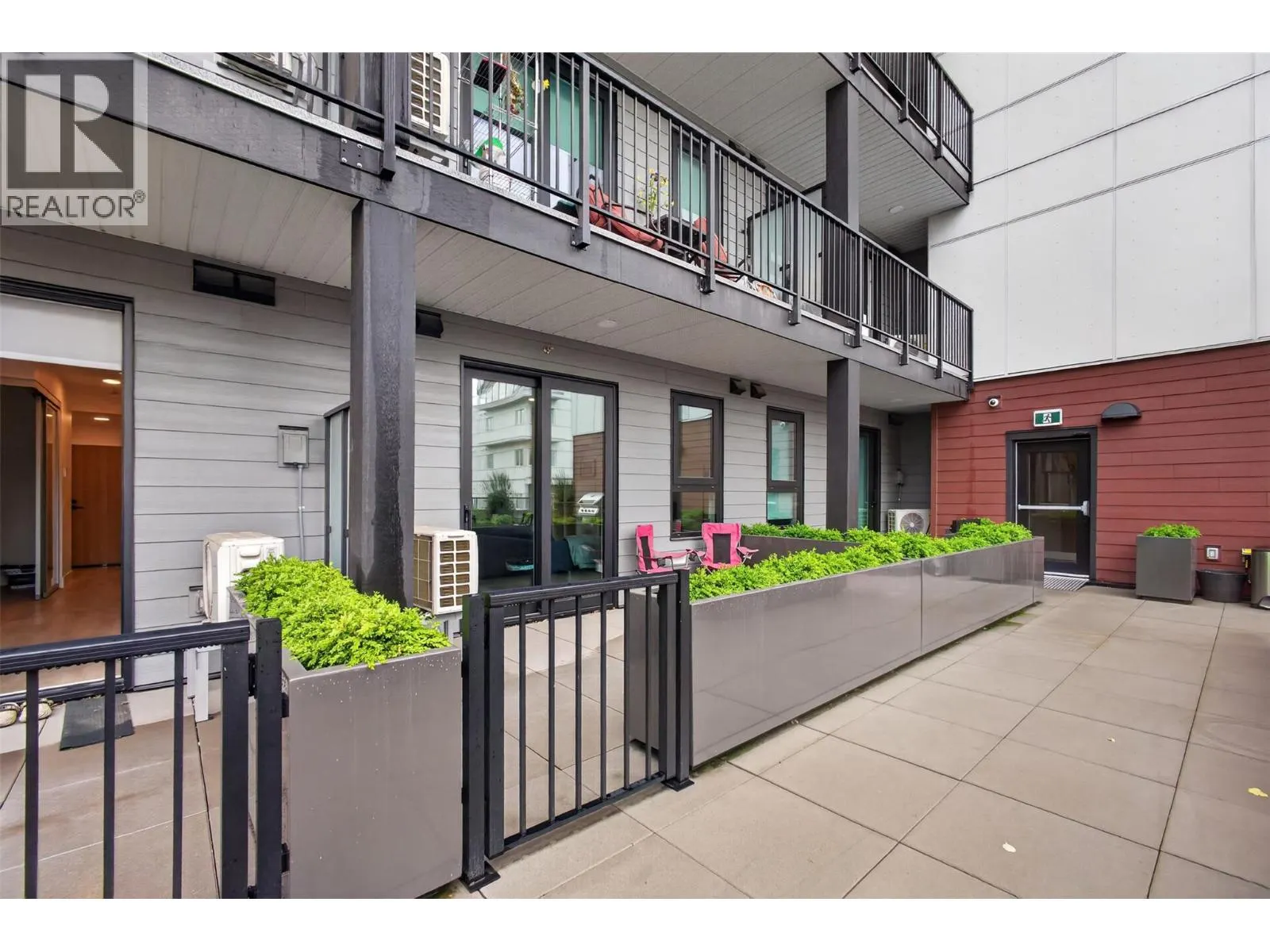 620 Coronation Avenue Unit# 211