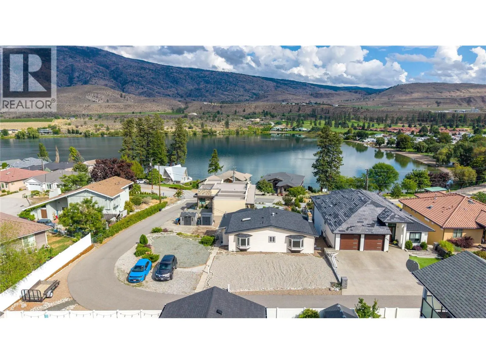 6764 Lakeside Drive