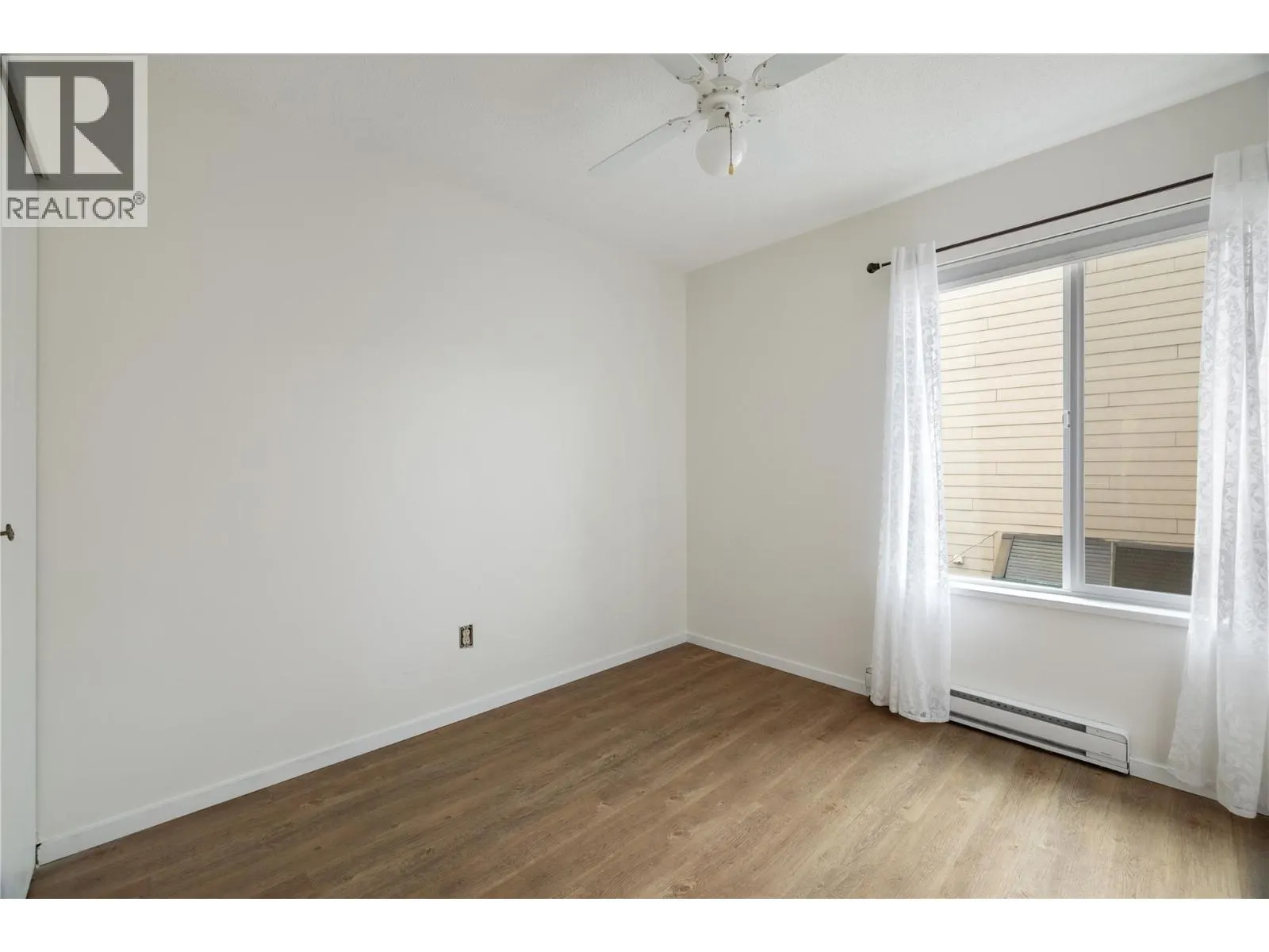 5300 25 Avenue Unit# 20