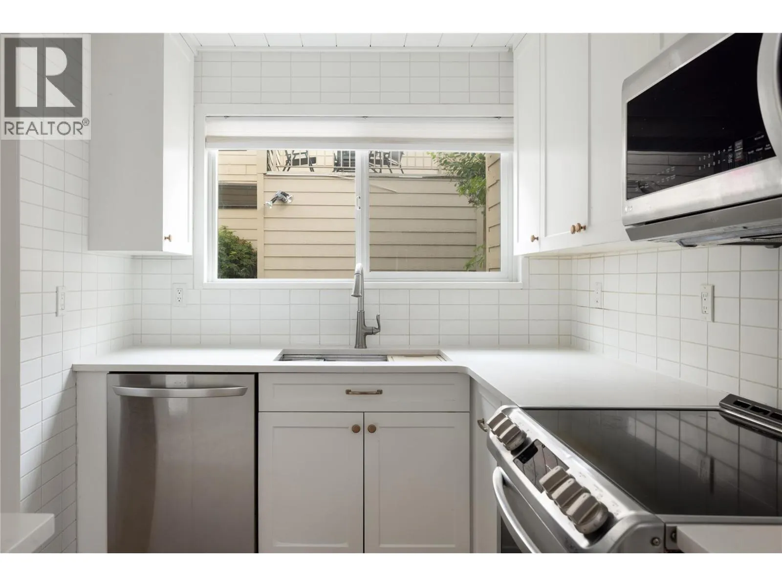 5300 25 Avenue Unit# 20
