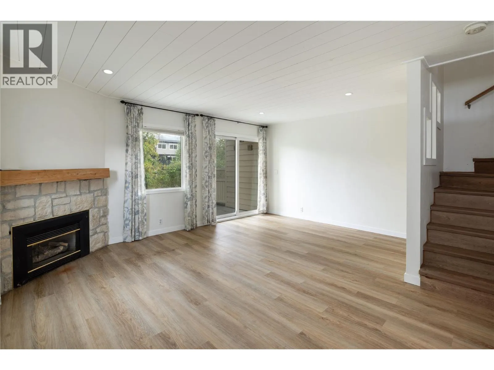 5300 25 Avenue Unit# 20