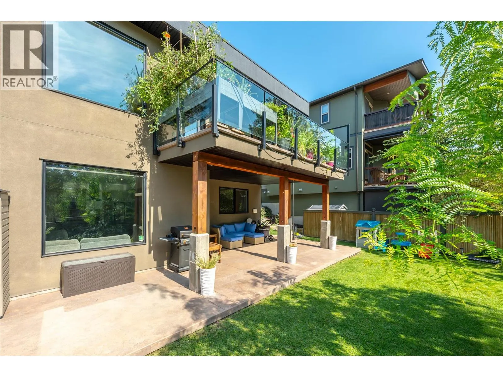 729 CREEKSIDE Road