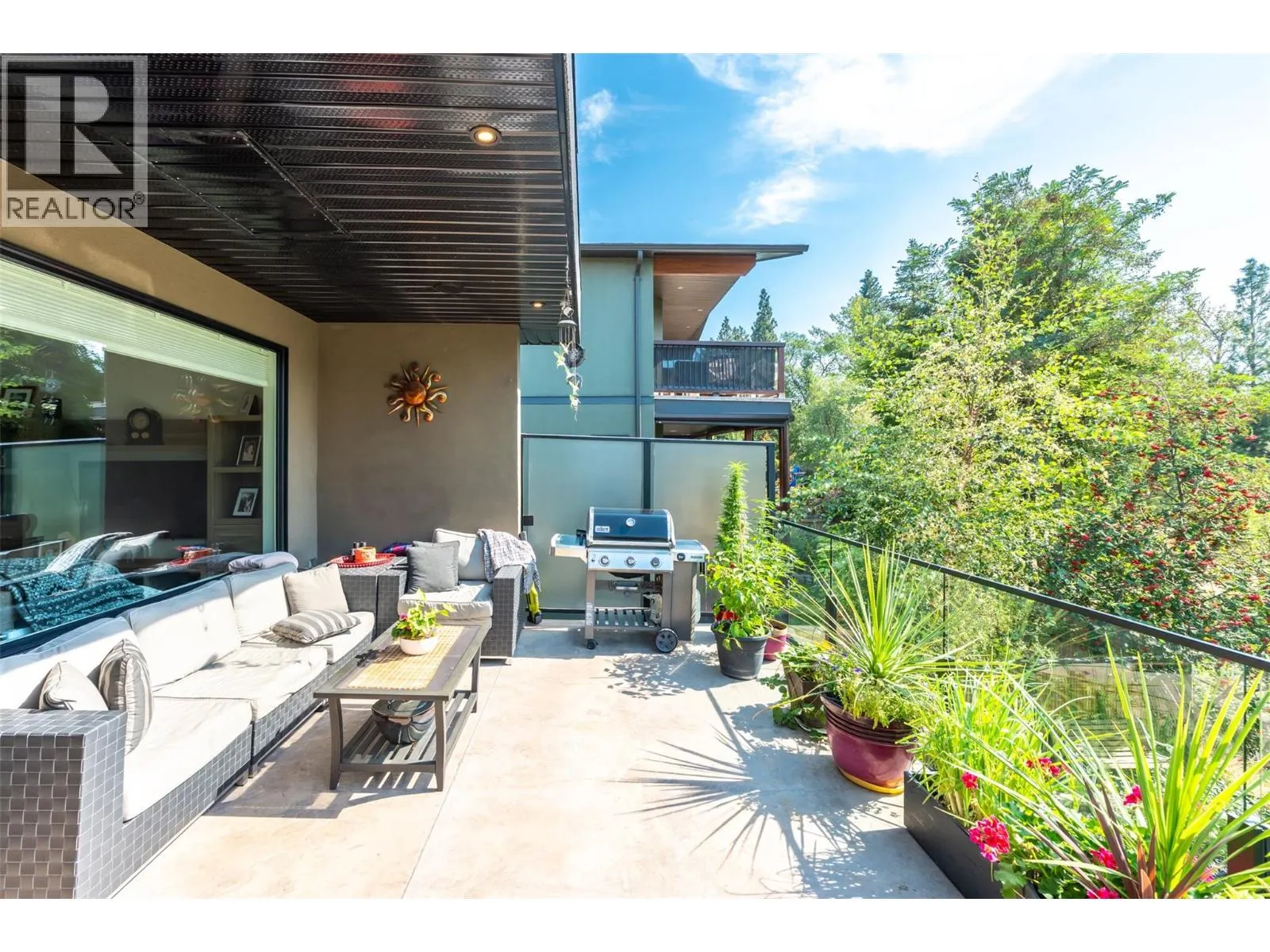 729 CREEKSIDE Road