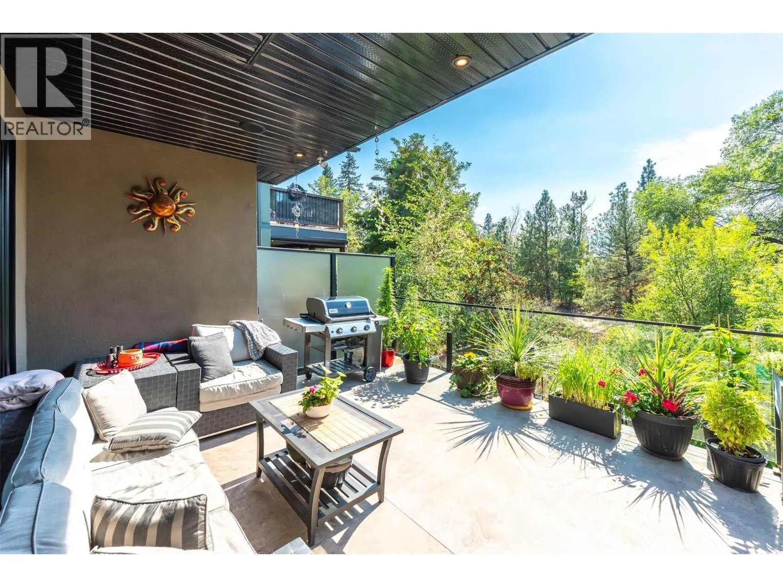 729 CREEKSIDE Road