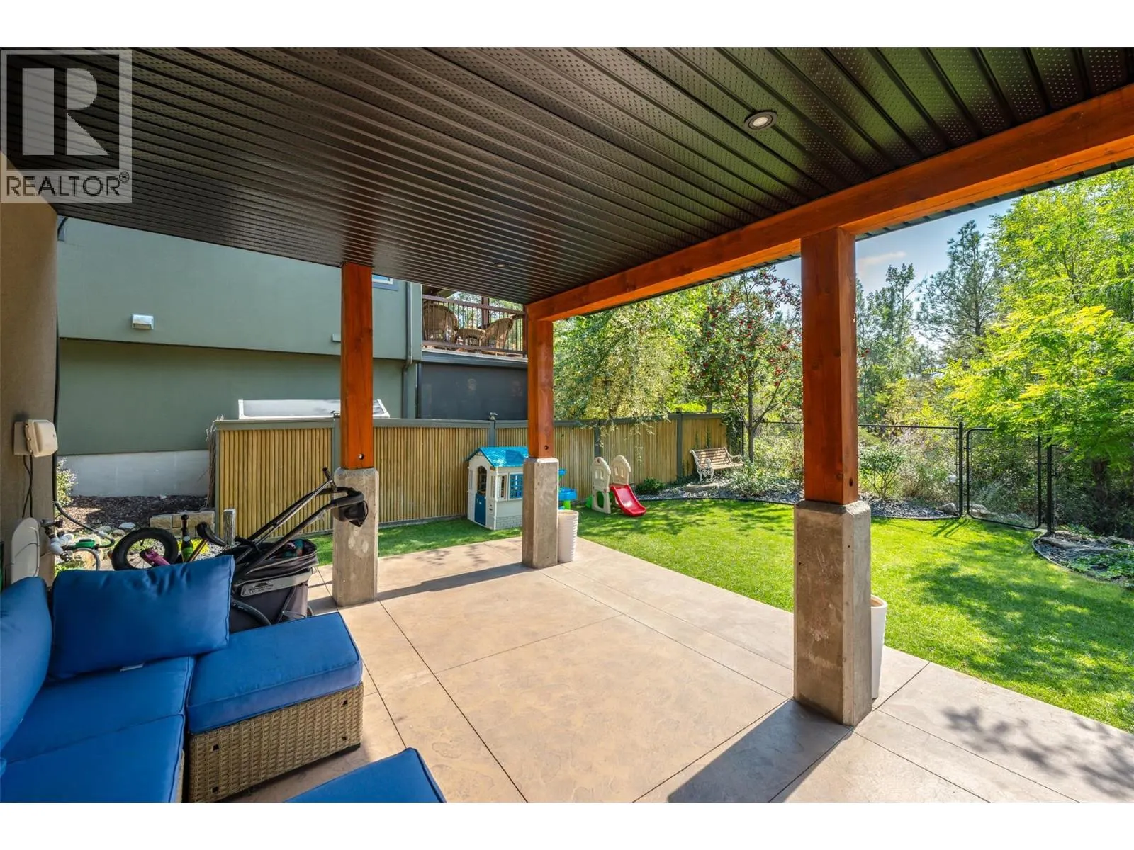 729 CREEKSIDE Road