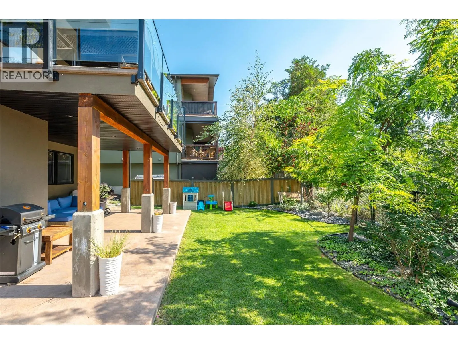 729 CREEKSIDE Road