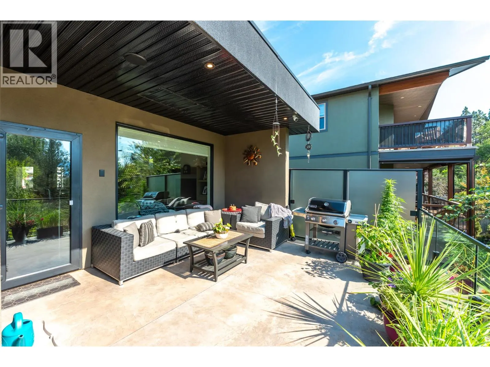 729 CREEKSIDE Road