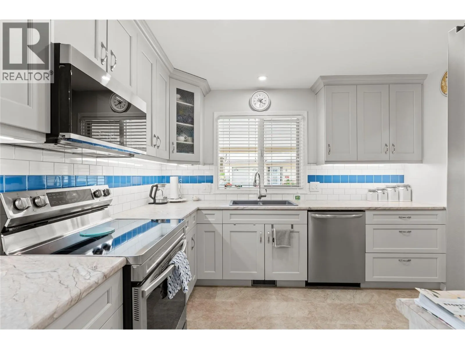 3850 Argyle Avenue Unit# 17