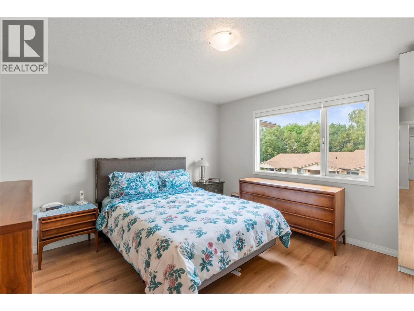 3850 Argyle Avenue Unit# 17