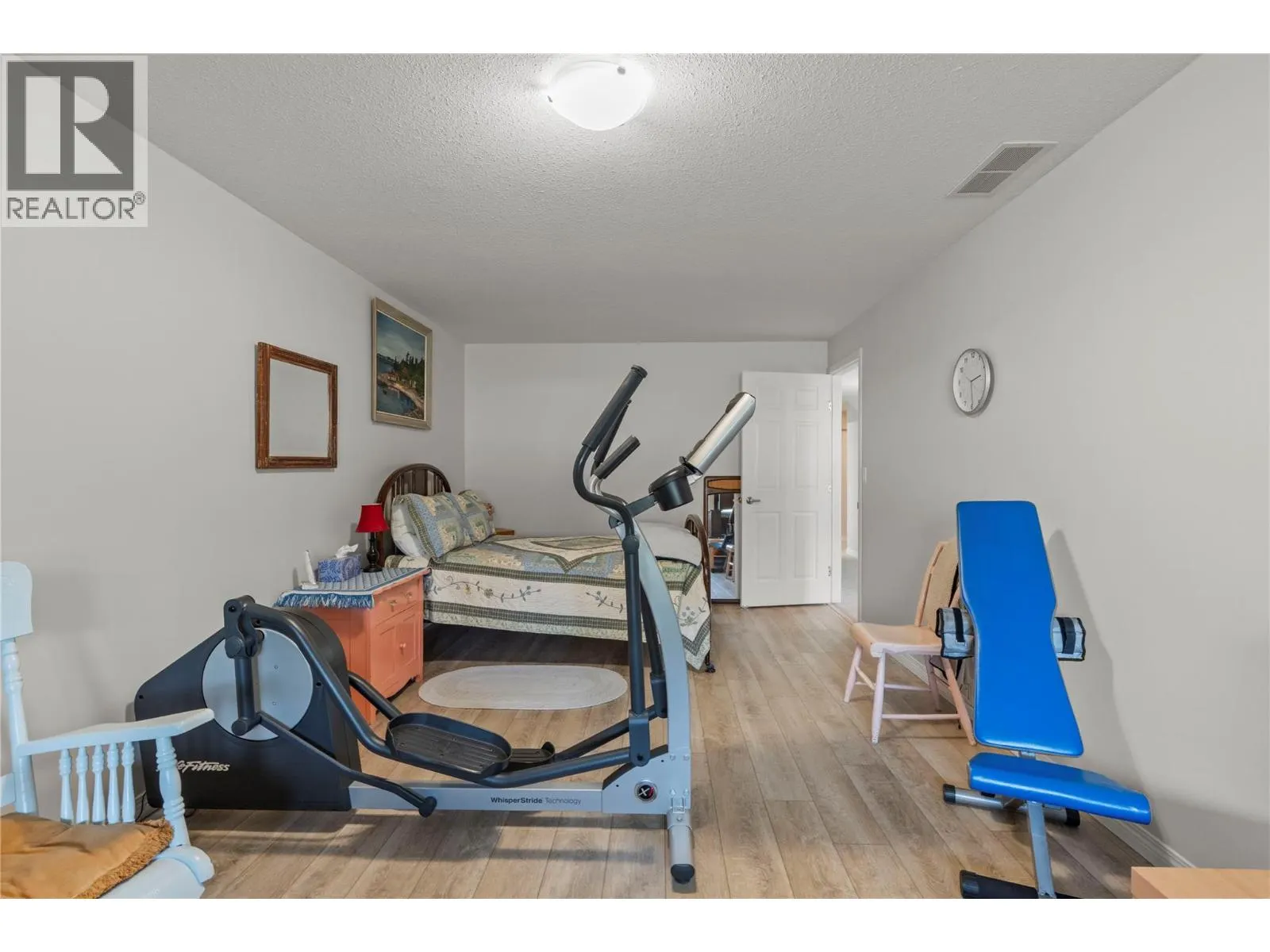 3850 Argyle Avenue Unit# 17