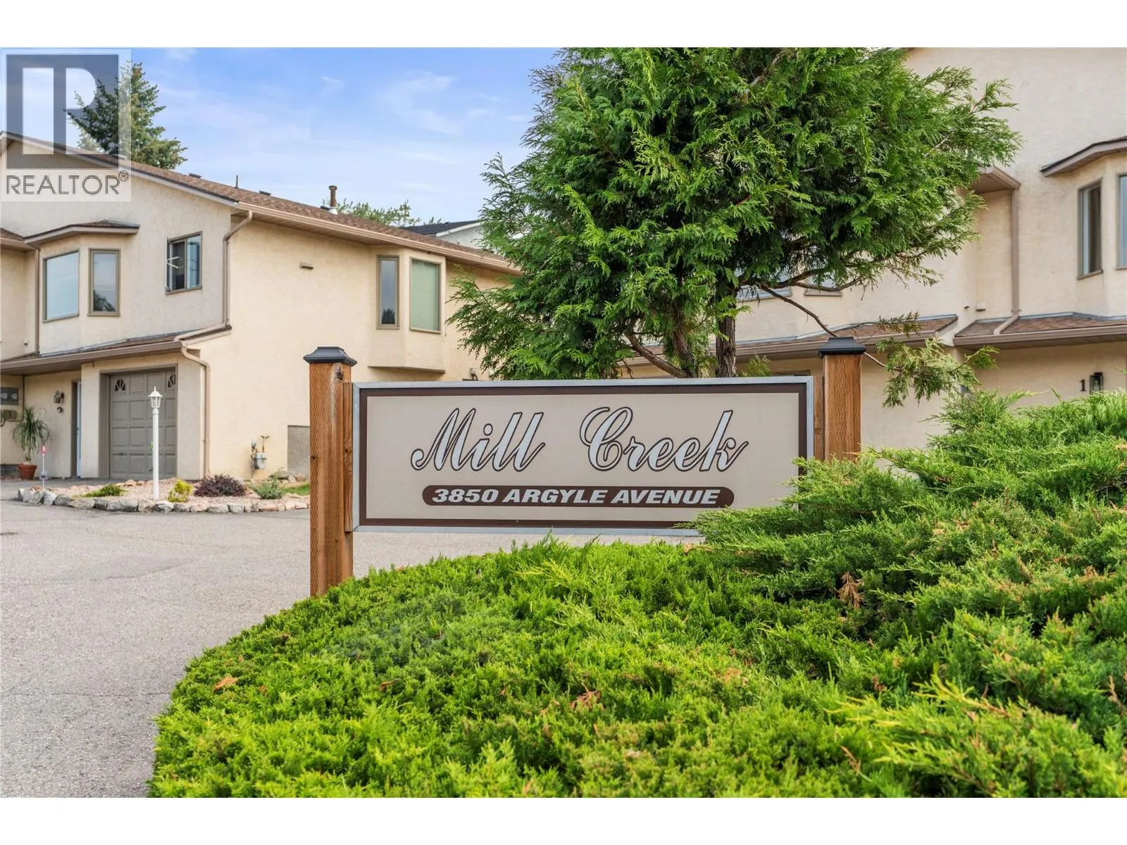 3850 Argyle Avenue Unit# 17