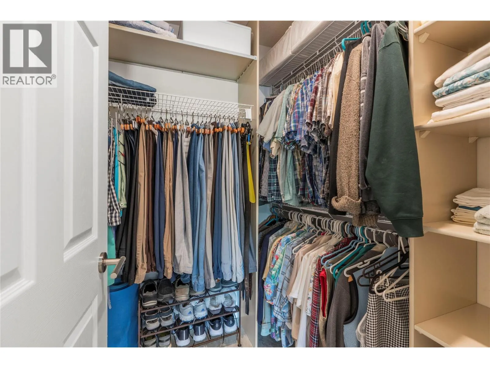 3850 Argyle Avenue Unit# 17