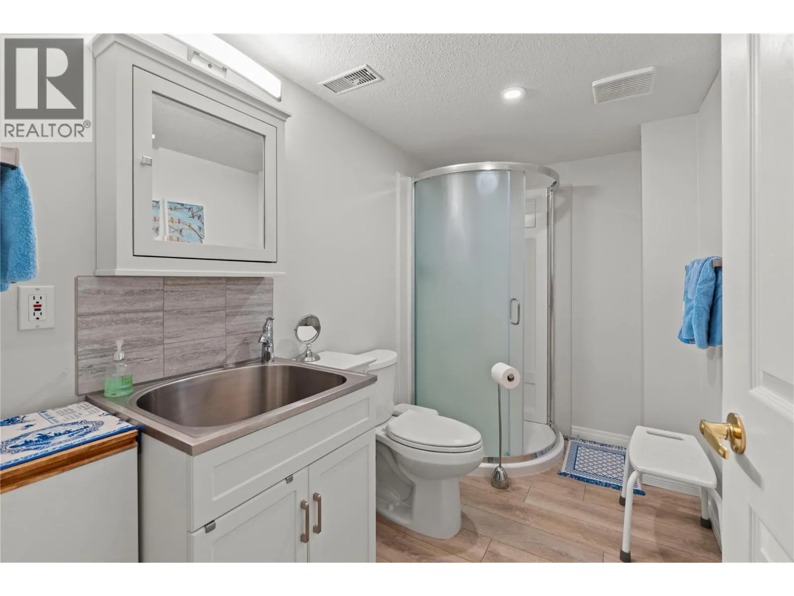 3850 Argyle Avenue Unit# 17