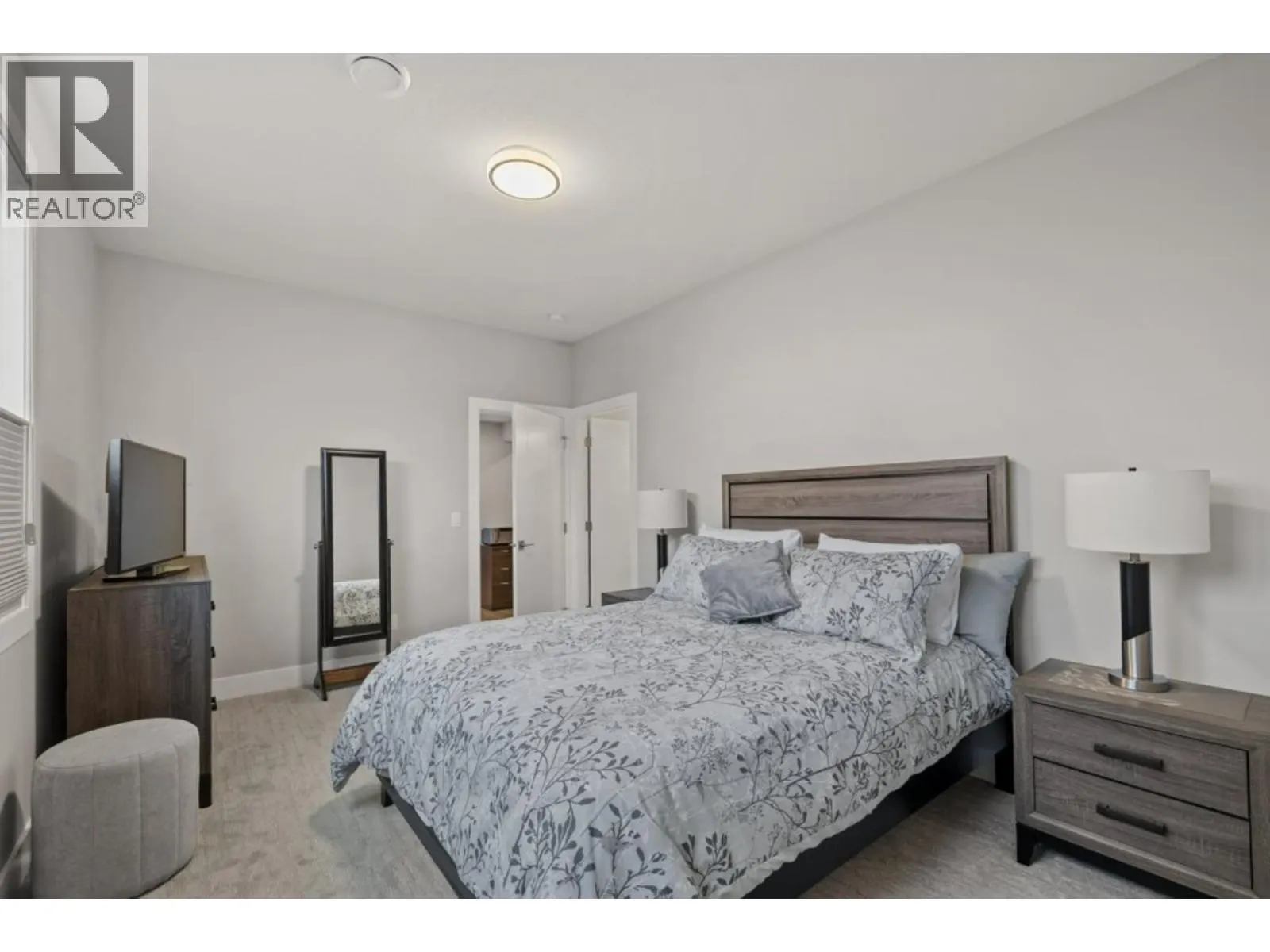 2505 Tallus Heights Drive