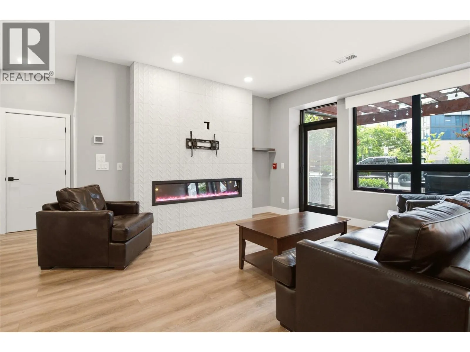 529 Truswell Road Unit# 103