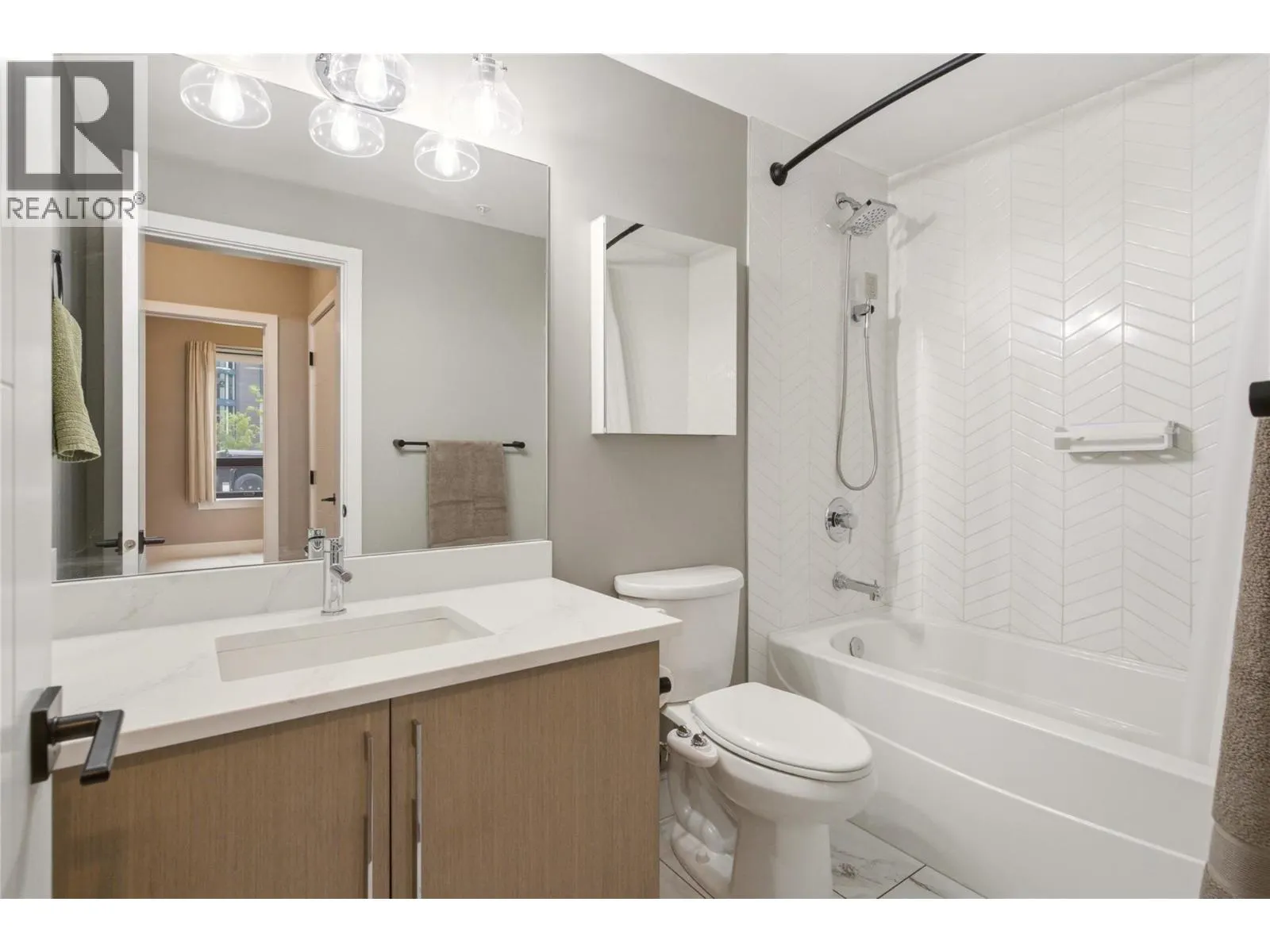 529 Truswell Road Unit# 103