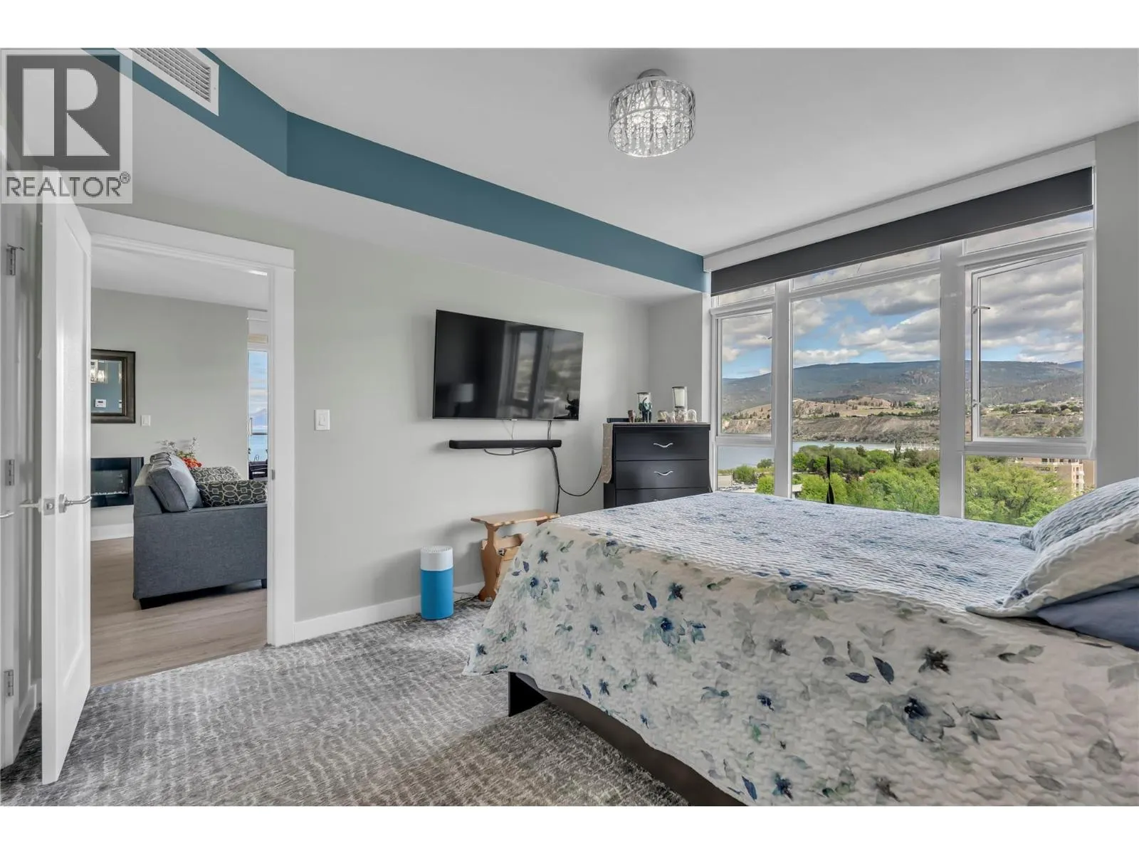 75 Martin Street Unit# 1103