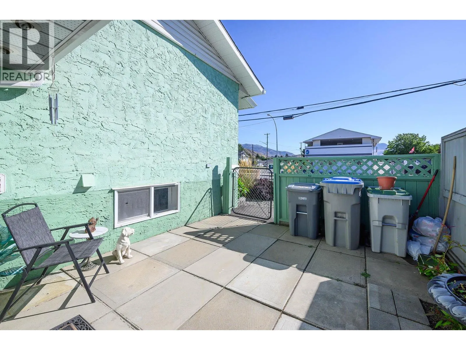 1088 WINDBREAK Street
