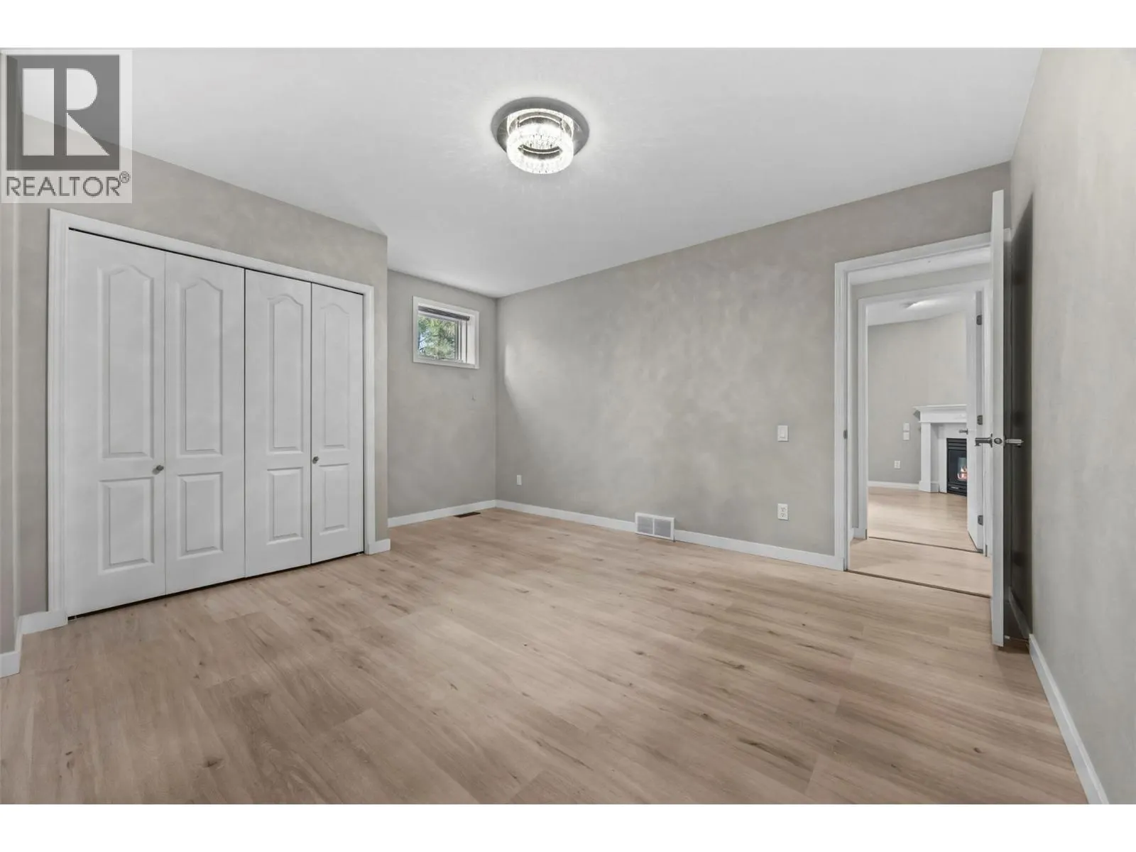 2308 Lillooet Crescent