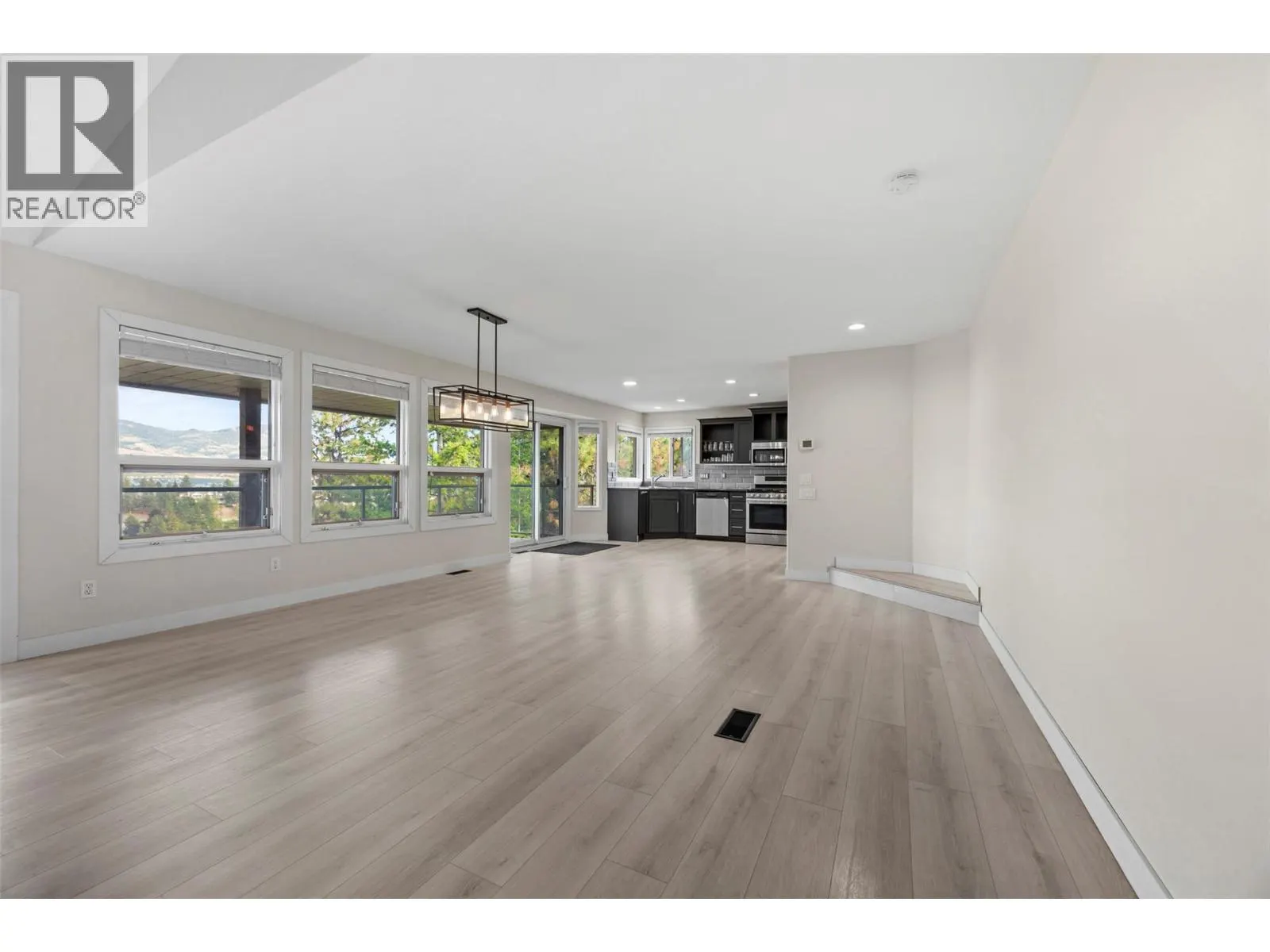 2308 Lillooet Crescent