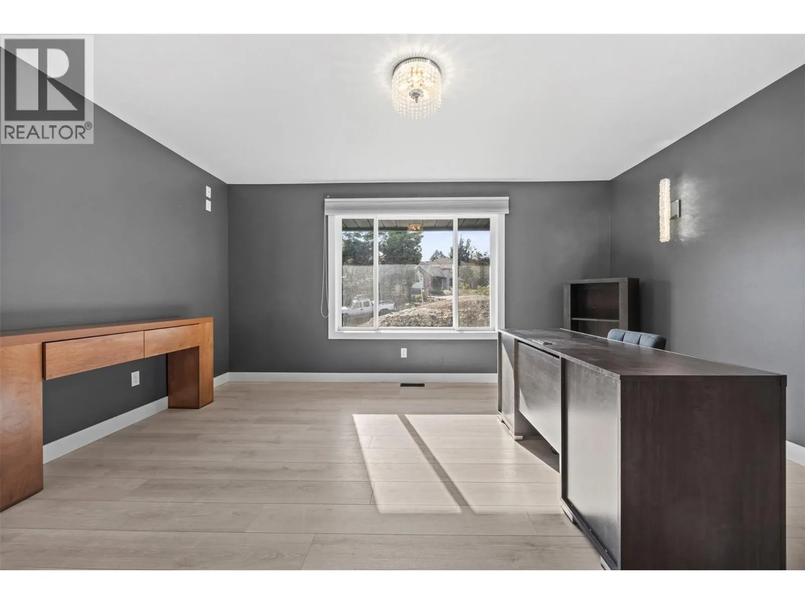 2308 Lillooet Crescent