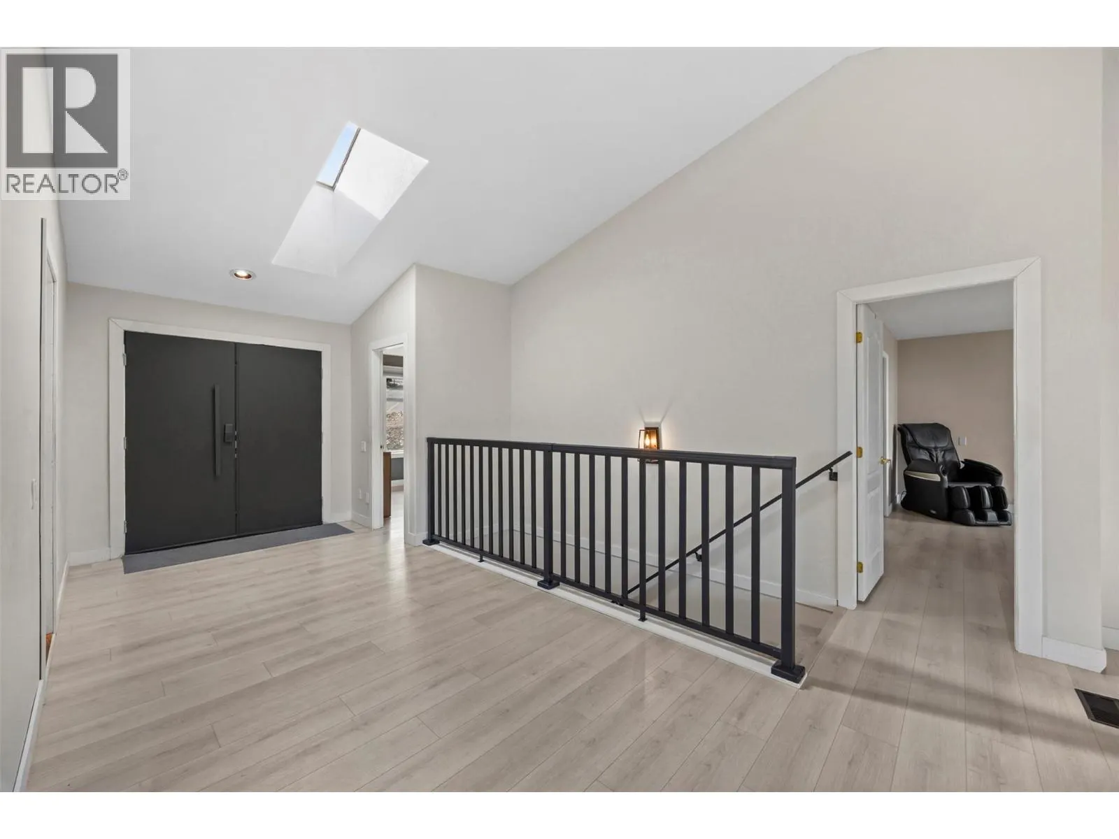 2308 Lillooet Crescent
