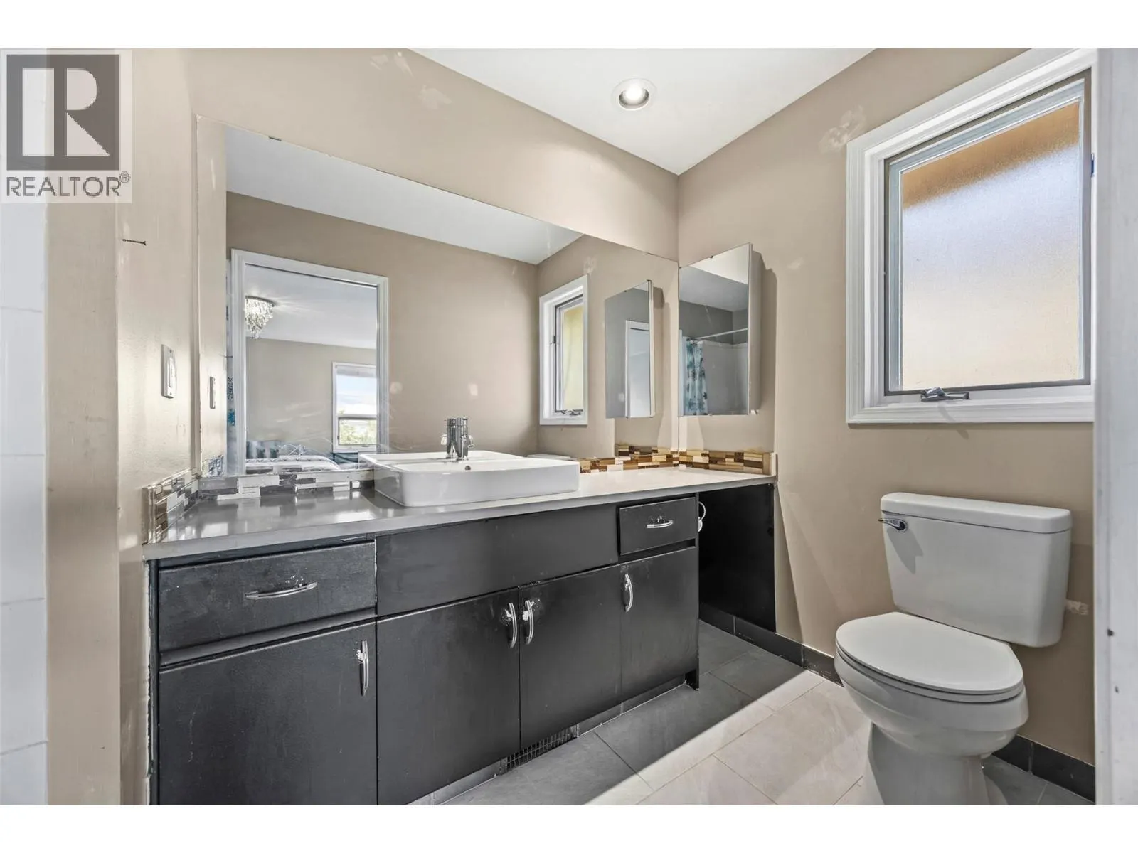 2308 Lillooet Crescent