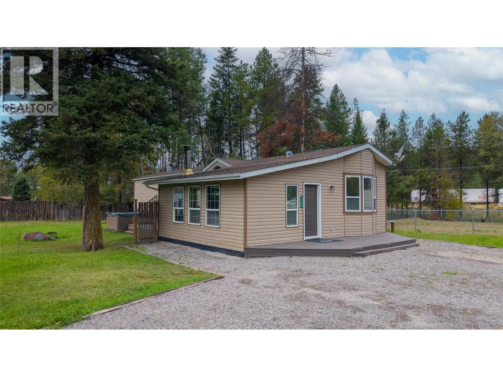 7285 Jaffray Village Loop Road