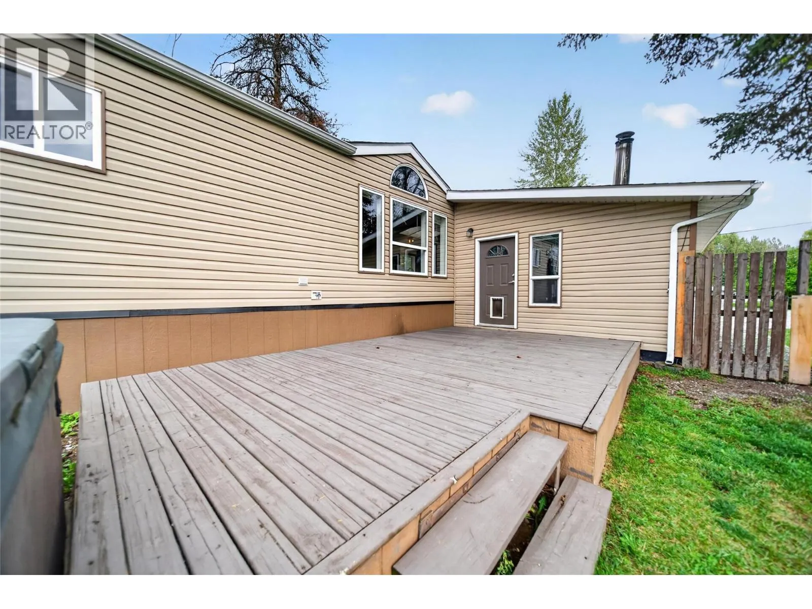 7285 Jaffray Village Loop Road